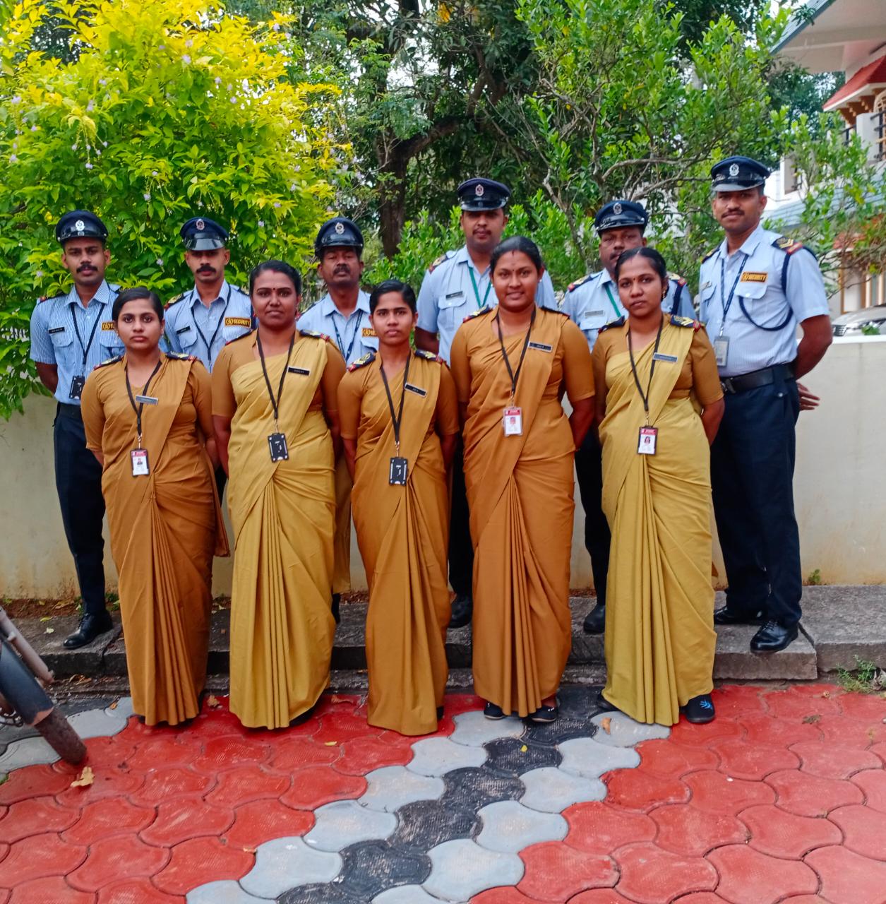 Efficient security members group photo 9