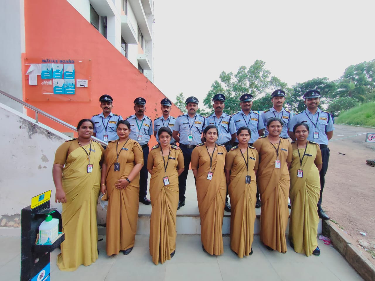 Efficient security members group photo 10