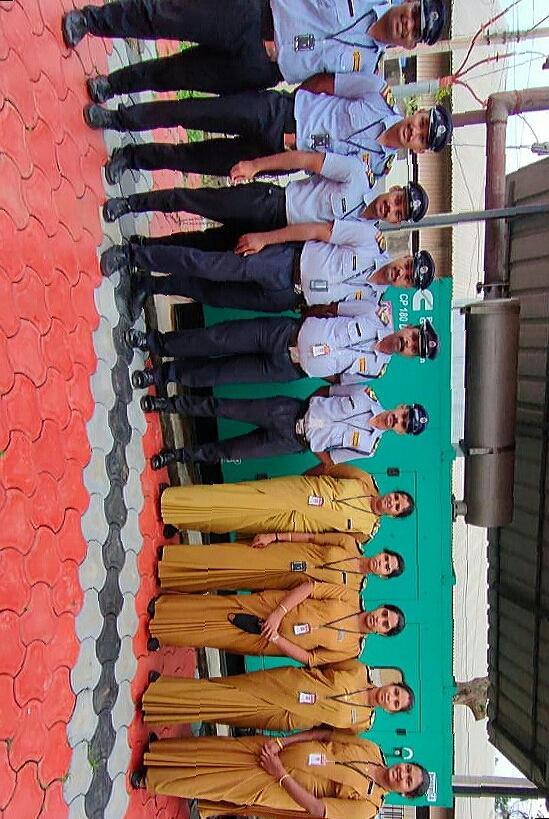 Efficient security members group photo 11