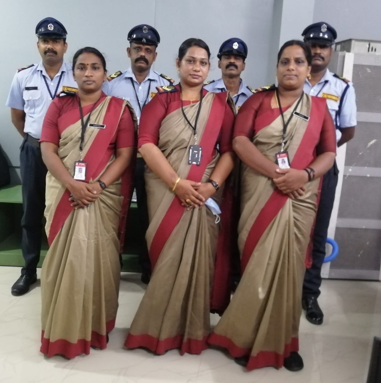 Efficient security members group photo 22